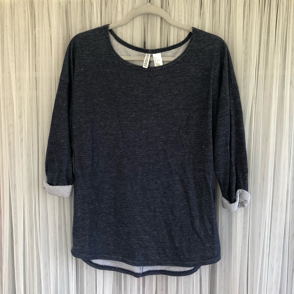 DIVIDED H&M shirt